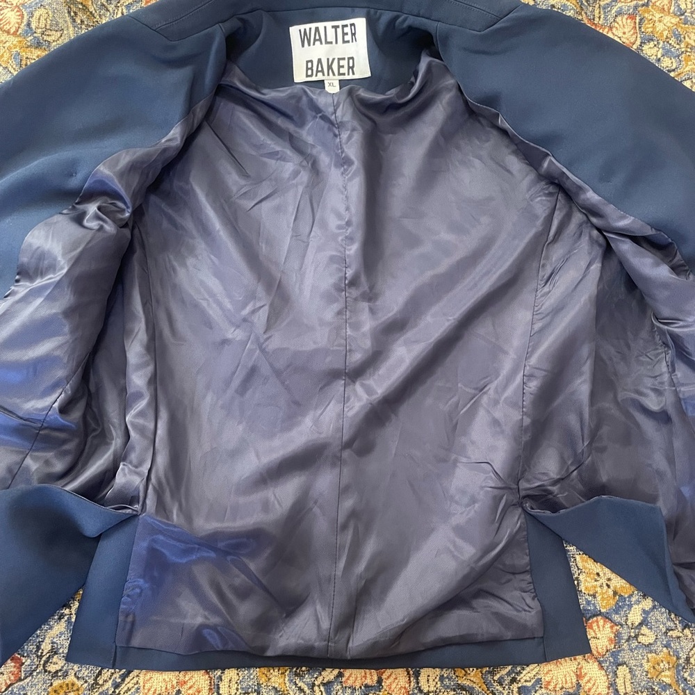 Walter Baker Navy Blue Blazer with Gold Buttons. Size XL. Worn Once. Like New. - Picture 7 of 10